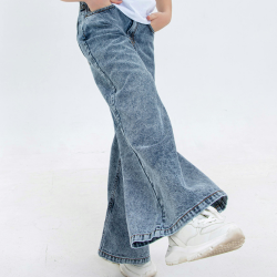 Women Slim Fit Jeans..